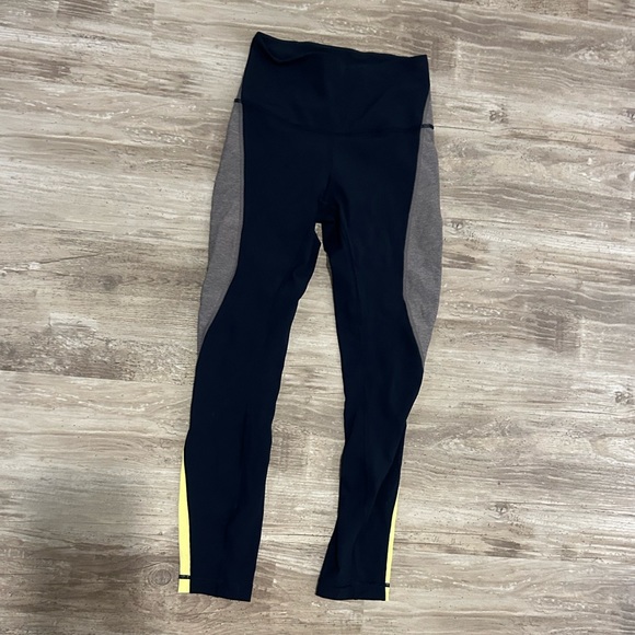 Lululemon Vintage Time To Sweat 23” Leggings Grey Navy Yellow 4 - Picture 3 of 4